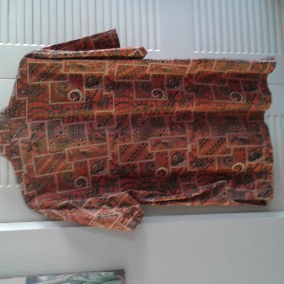 Batik Semar Mens Short Sleeve Button Down Shirt - Picture 3 of 4